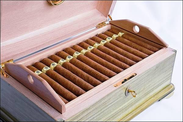 特立尼达 40 Aniversario Canonazo 雪茄盒 4
