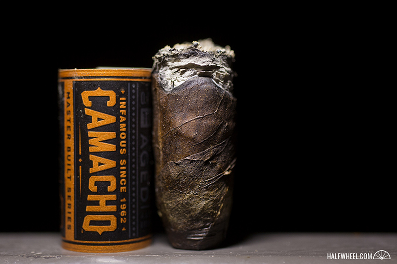 Camacho American Barrel-Aged Perfecto Gordo 3