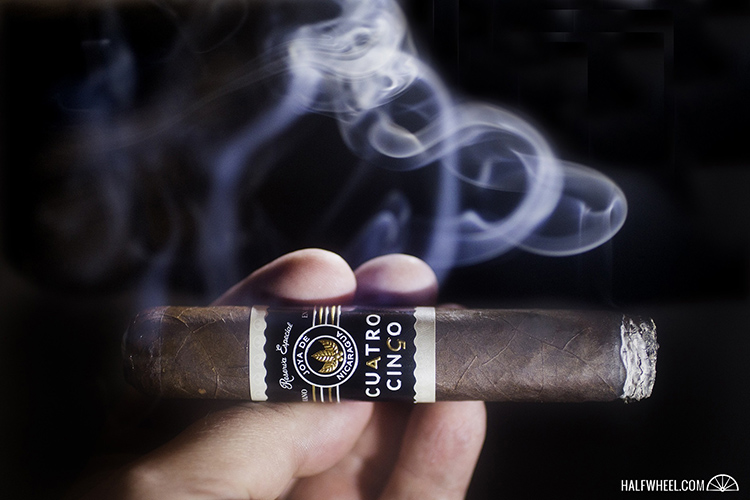 JOYA DE NICARAGUA CUATRO CINCO RESERVA ESPECIAL DOBLE ROBUSTO 雪茄