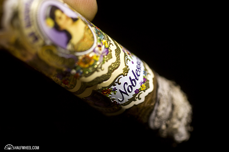 古巴芬芳 贵族总督 LA AROMA DE CUBA NOBLESSE VICEROY 雪茄
