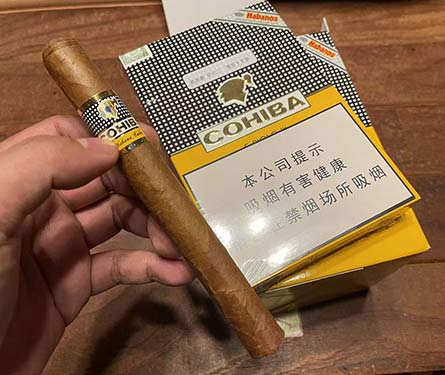 高希霸世纪三号雪茄(Cohiba Siglo III)雪茄