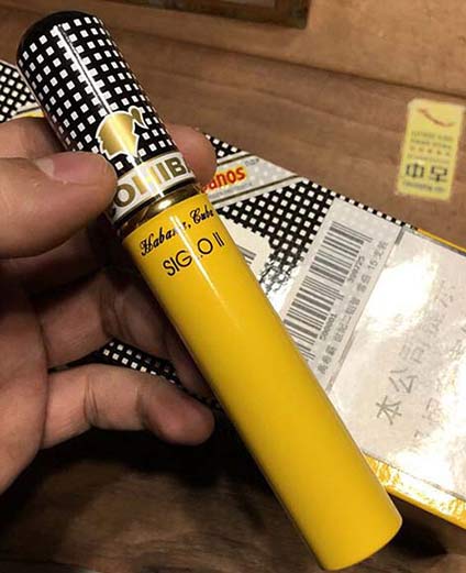 COHIBA SIGLO II(高希霸世纪二号)铝管雪茄