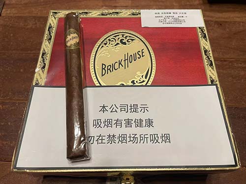 砖房长告朗拿(Brick House Corona Larga)雪茄