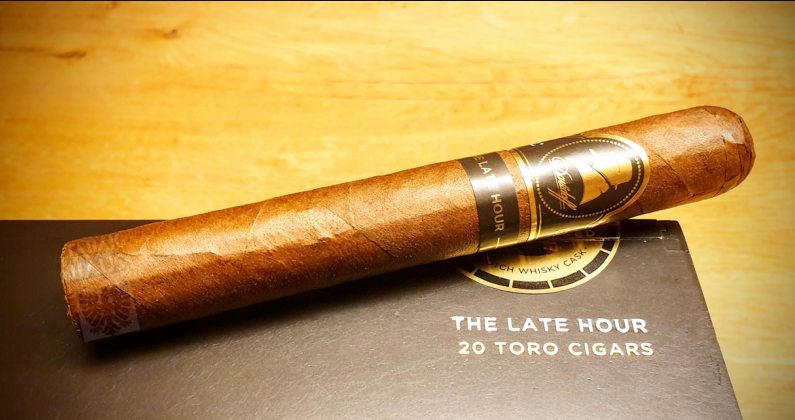 大卫杜夫至暗时刻系列托罗型雪茄 Davidoff Winston Churchill The Late Hour Toro