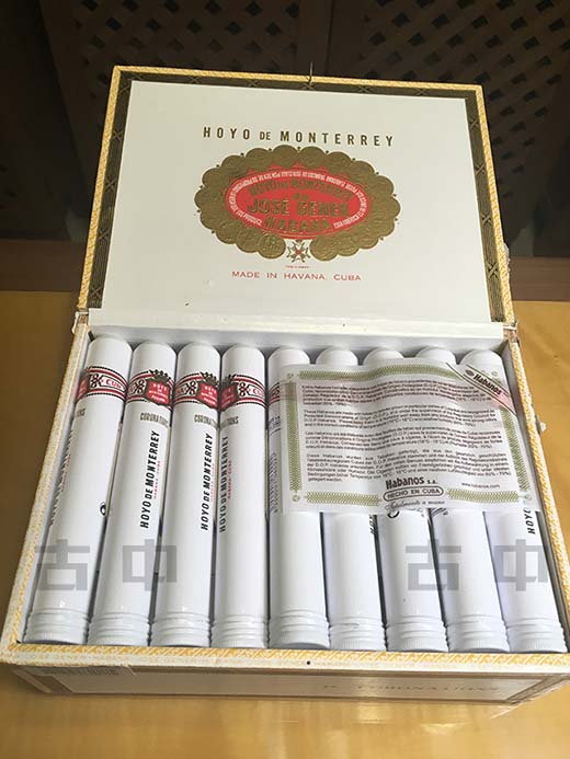 蒙特利丽冠银管 Hoyo de Monterrey Coronations‌