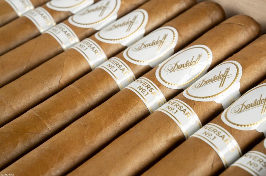 大卫杜夫周年纪念限量版系列雪茄 - DAVIDOFF ANIVERSARIO NO. 1 LIMITED EDITION COLLECTION