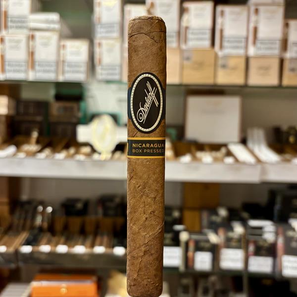 大卫杜夫尼加拉瓜盒压版托罗雪茄 Davidoff Nicaragua Box-Pressed Toro